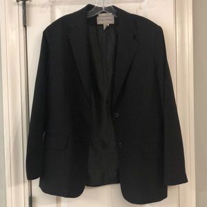 Black oversized blazer with pockets. Evan-Picone Size 14